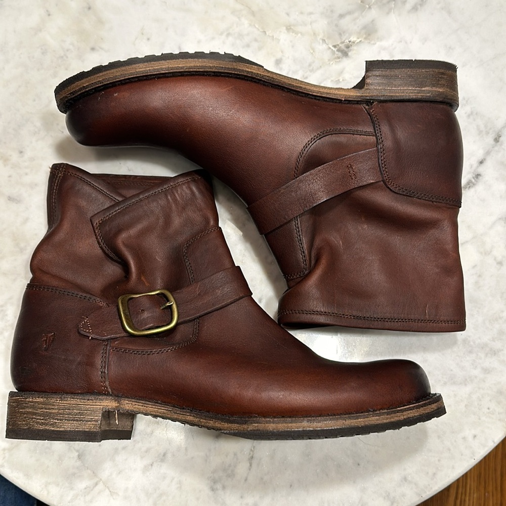 Frye boots sz 11 like new